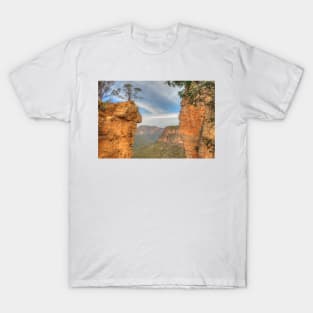 Hanging Rock vista T-Shirt